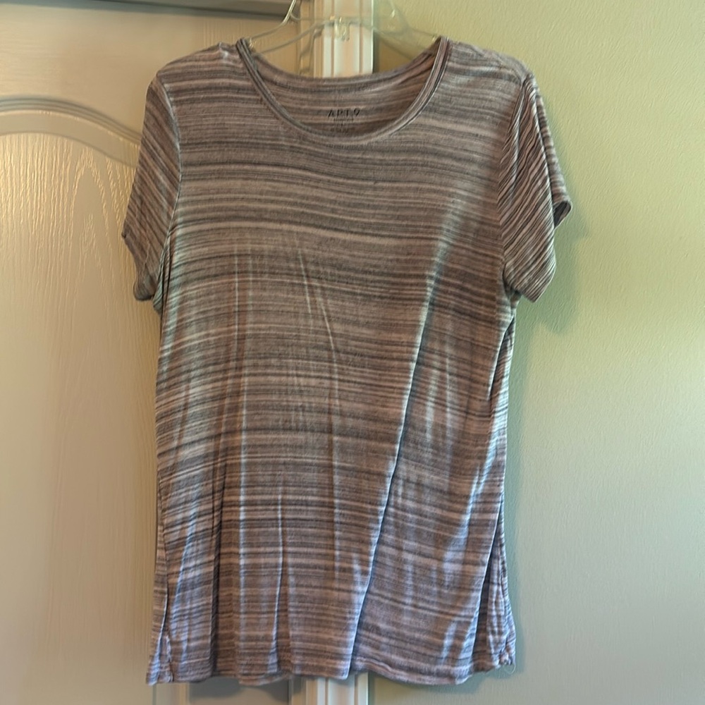 Everyday tee